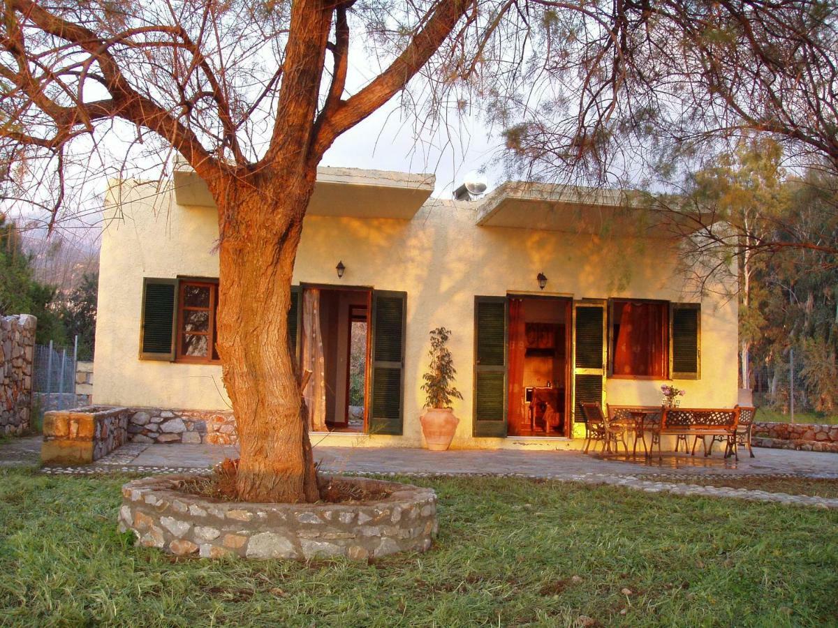Elpidas Holiday House Kardamyli Exterior foto